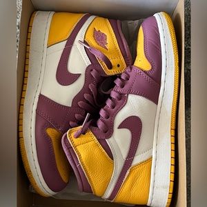 Air Jordan 1 Retro High OG Brotherhood GS size 7 youth